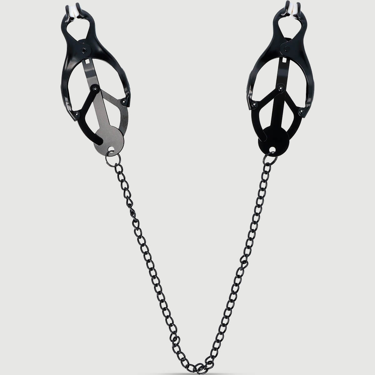 No. 30 Alligator Nipple Clamps With Chain - Black by Sexopolis