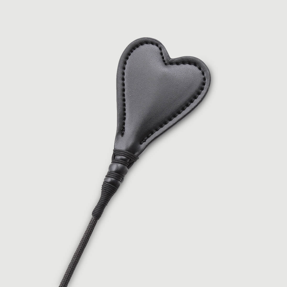Δερμάτινο Crop Με Πλατύ Άκρο Leather Riding Crop With Broad Tip – Μαύρο by Sexopolis